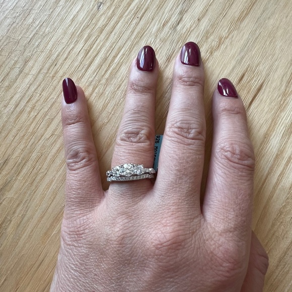 Moissanite Solitaire Ring – 1.50 CT, VVS1 D Color – 925 Silver – Women’s Size 6 - Picture 1 of 14